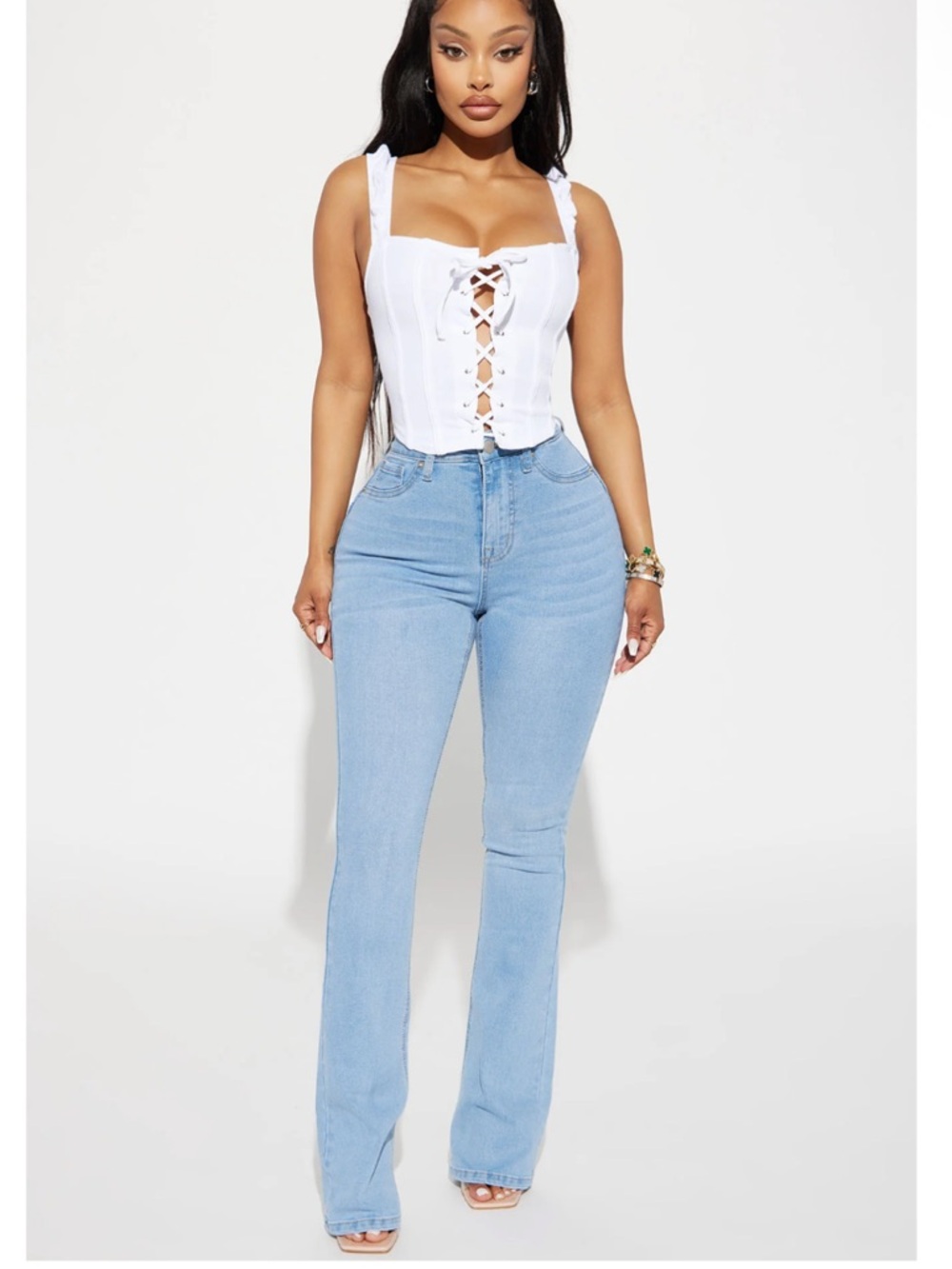Fashion nova Mesa Booty Lifting Stretch Bootcut Jeans - Light Wash
Size: 1